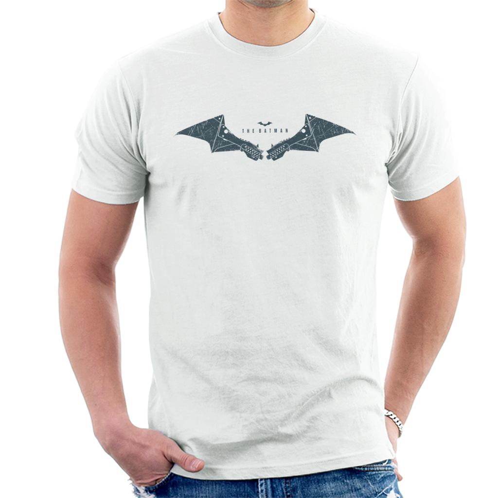 The Batman Bat Symbol Men's T-Shirt product image 4